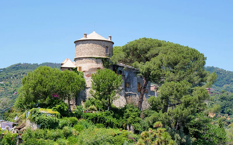 Portofino Gezi Rehberi Castle Brown