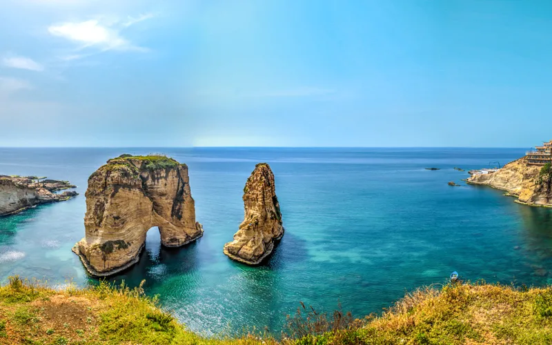 Güvercin Kayaları Lübnan Gezilecek Yerler
