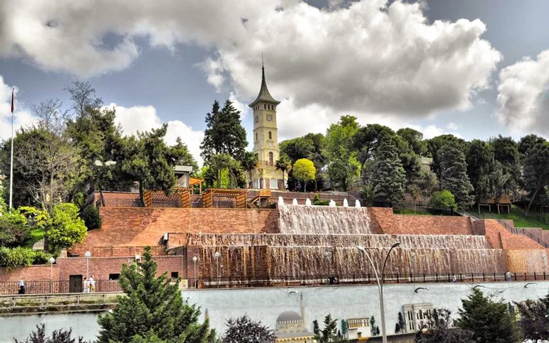 Saat Kulesi İzmit Kocaeli Gezilecek Yerler