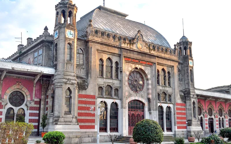 Sirkeci Garı Eminönü Gezilecek Yerler