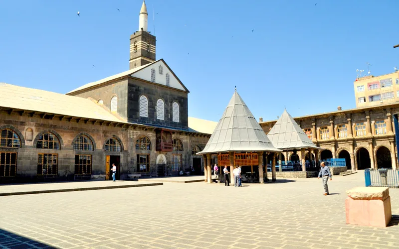 Ulucamii-Diyarbakir