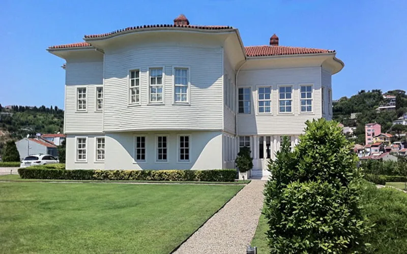 İzzetabad Kasrı Arnavutköy
