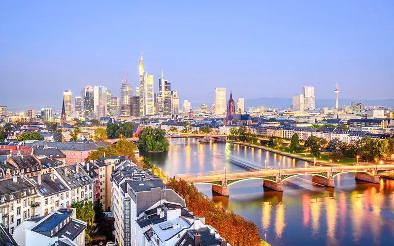 Frankfurt Nasıl Gidilir