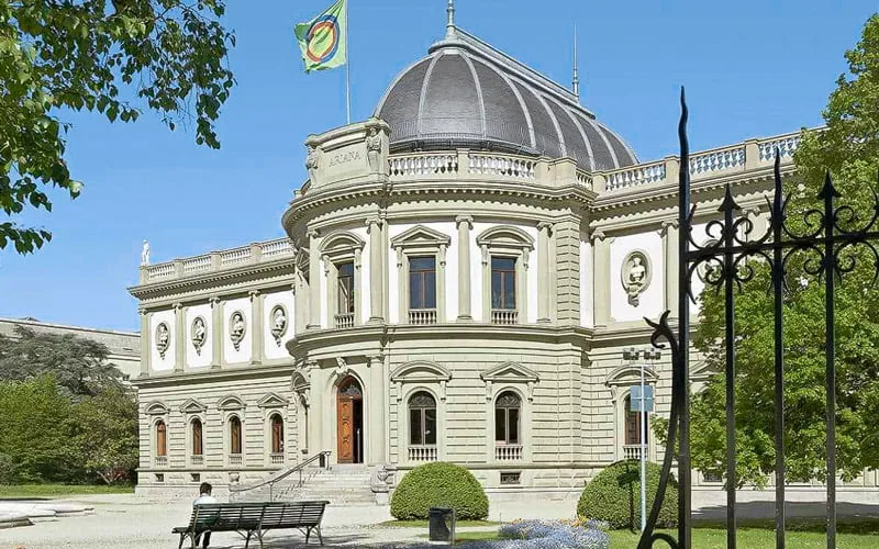 Ariana Parkı ve Ariana Müzesi