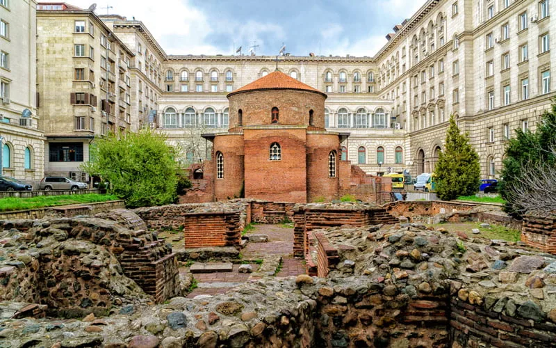 Aziz George Rotunda Kilisesi