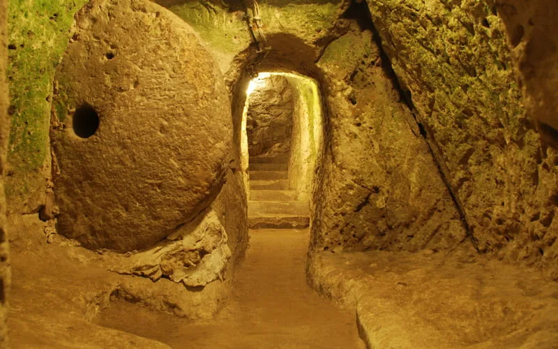 Derinkuyu-Yeralti-Sehri