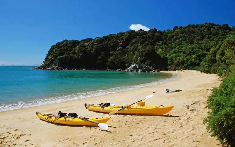 Yeni-Zelanda-Gorulecek-Yerler-Abel-Tasman