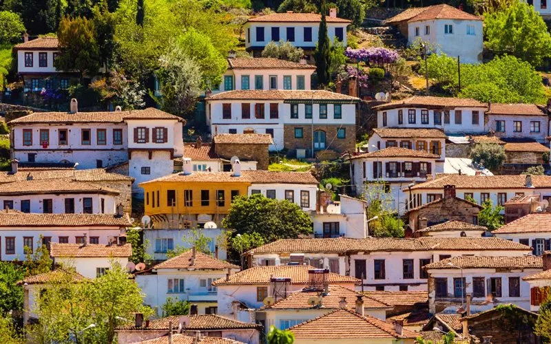 Mimarisi-Benzer-Sehirler-Sirince