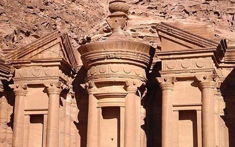 Petra-El-Deir-Manastiri