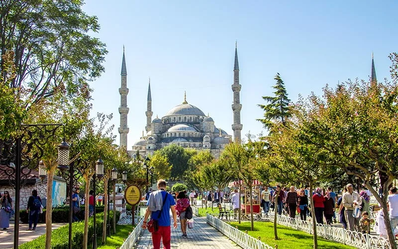 Turkiye-Inanc-Merkezleri-Sultanahmet-Cami
